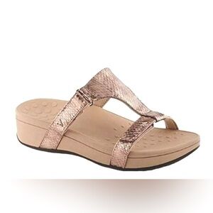 Vionic Gold Sandals Comfortable Slip-On Design